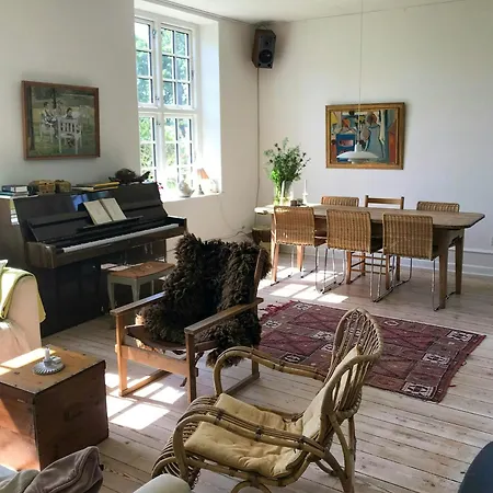 בית נופש Historic Manor House At Gelskov Estate